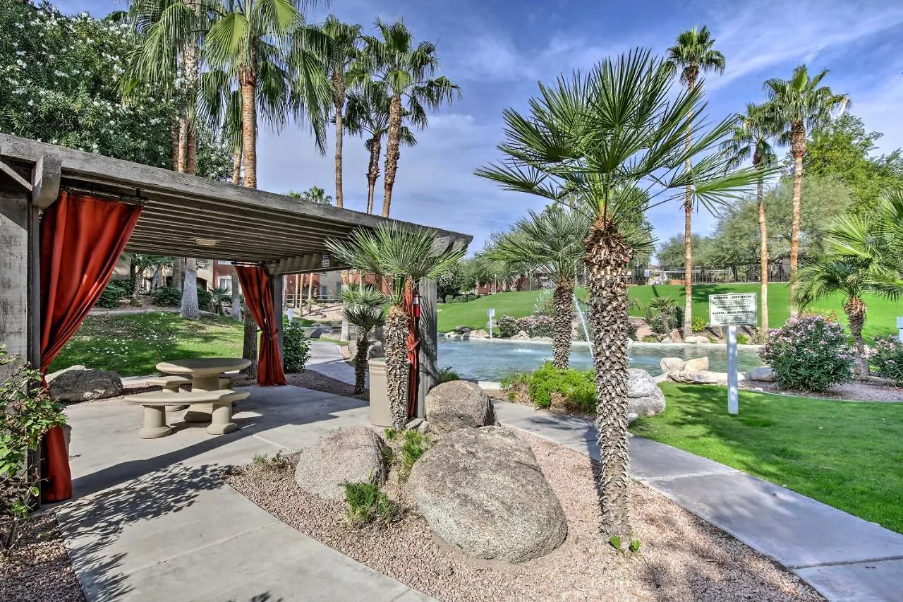 Red Rox Phoenix Condo With Patio About 3 Mi To Airport Apartment