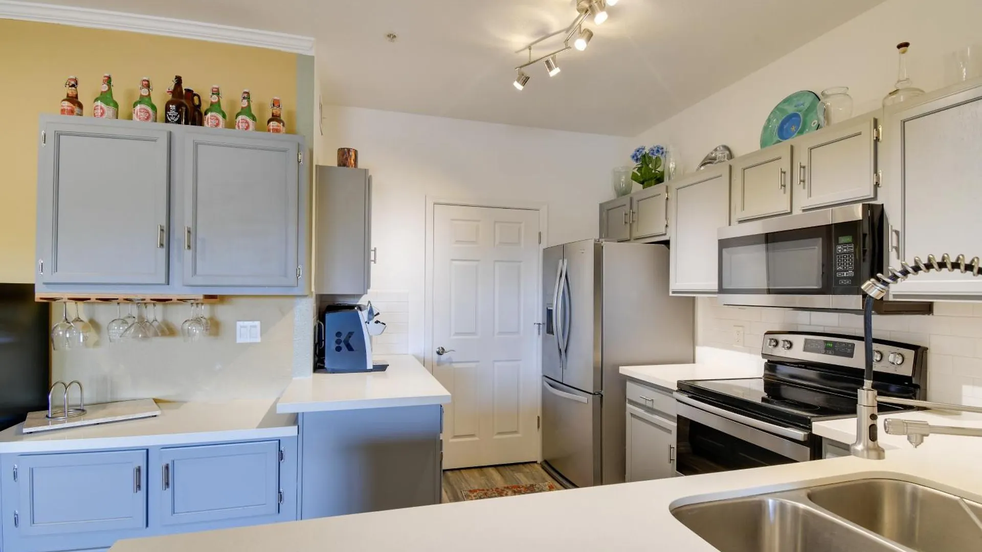 Red Rox Phoenix Condo With Patio About 3 Mi To Airport 0*,  USA