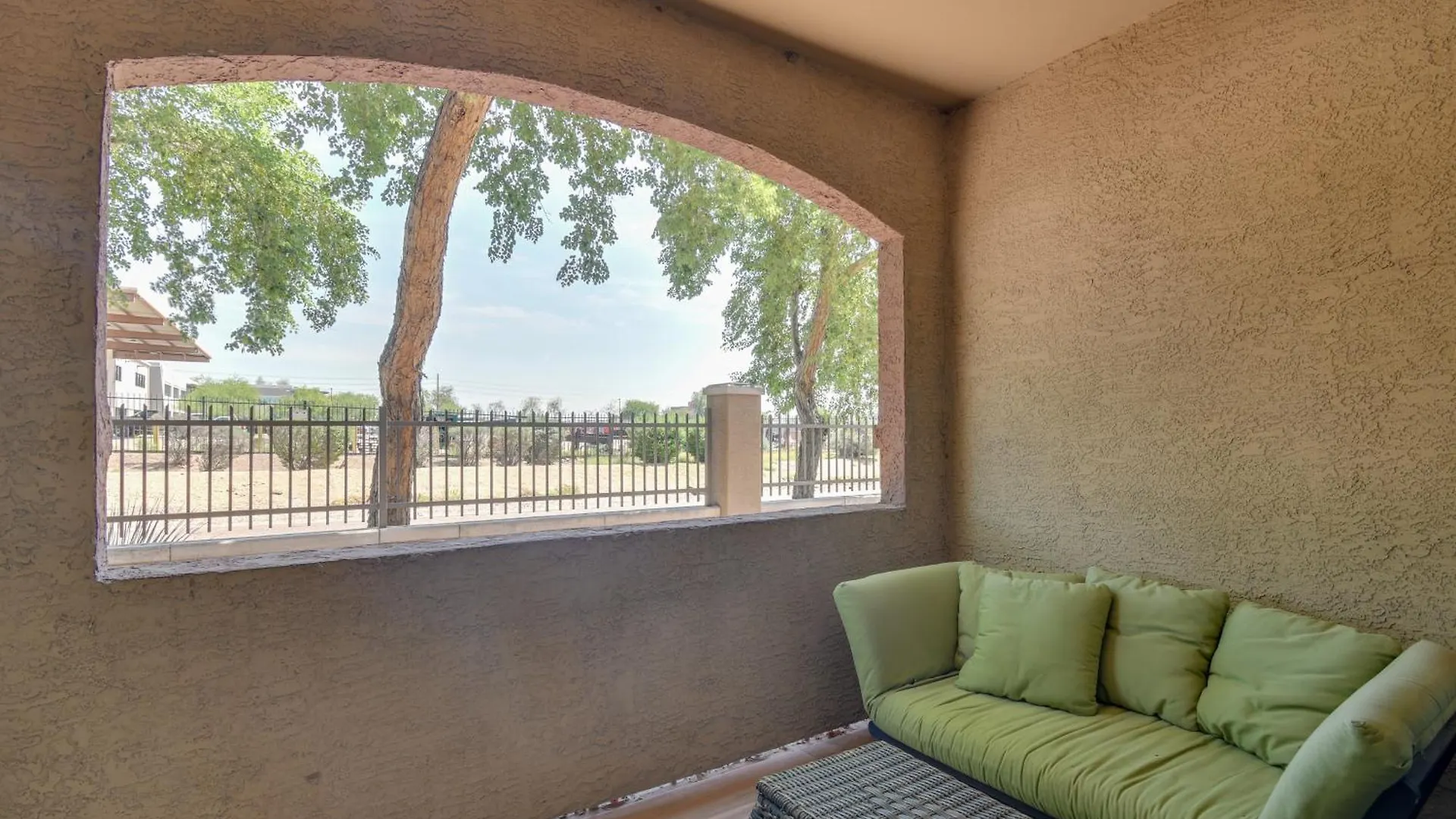 Apartment Red Rox Phoenix Condo With Patio About 3 Mi To Airport