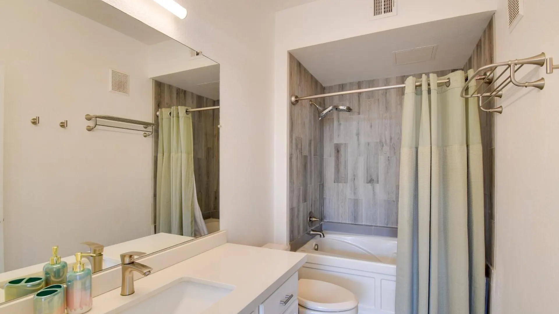 Red Rox Phoenix Condo With Patio About 3 Mi To Airport