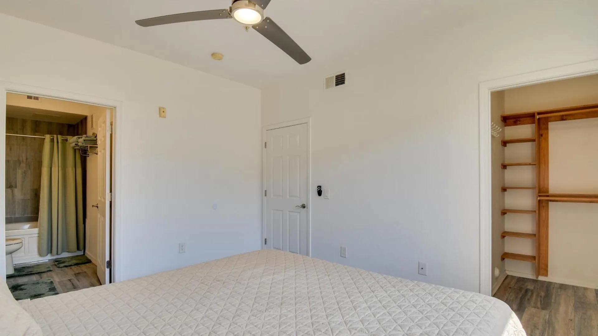 Red Rox Phoenix Condo With Patio About 3 Mi To Airport Apartment