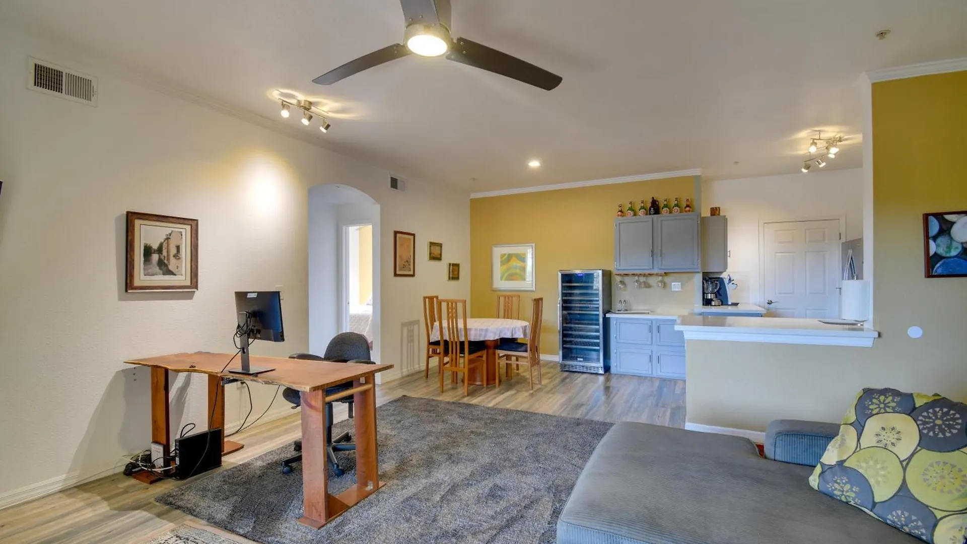 Red Rox Phoenix Condo With Patio About 3 Mi To Airport USA